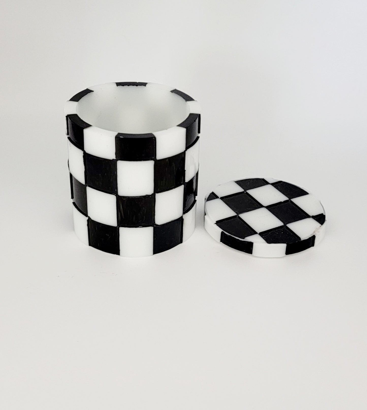 Checkered Circular Jar