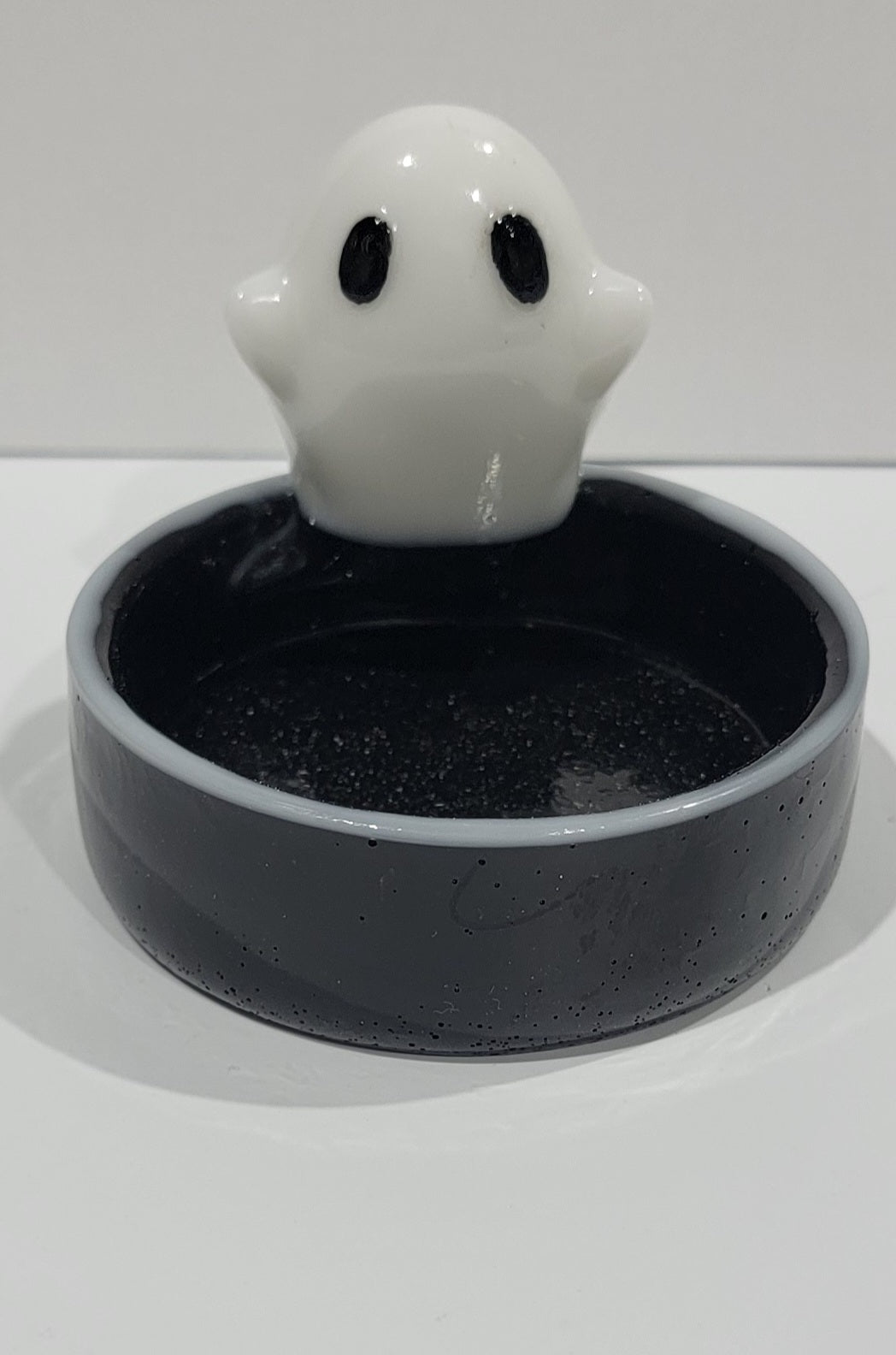 Ghost dish