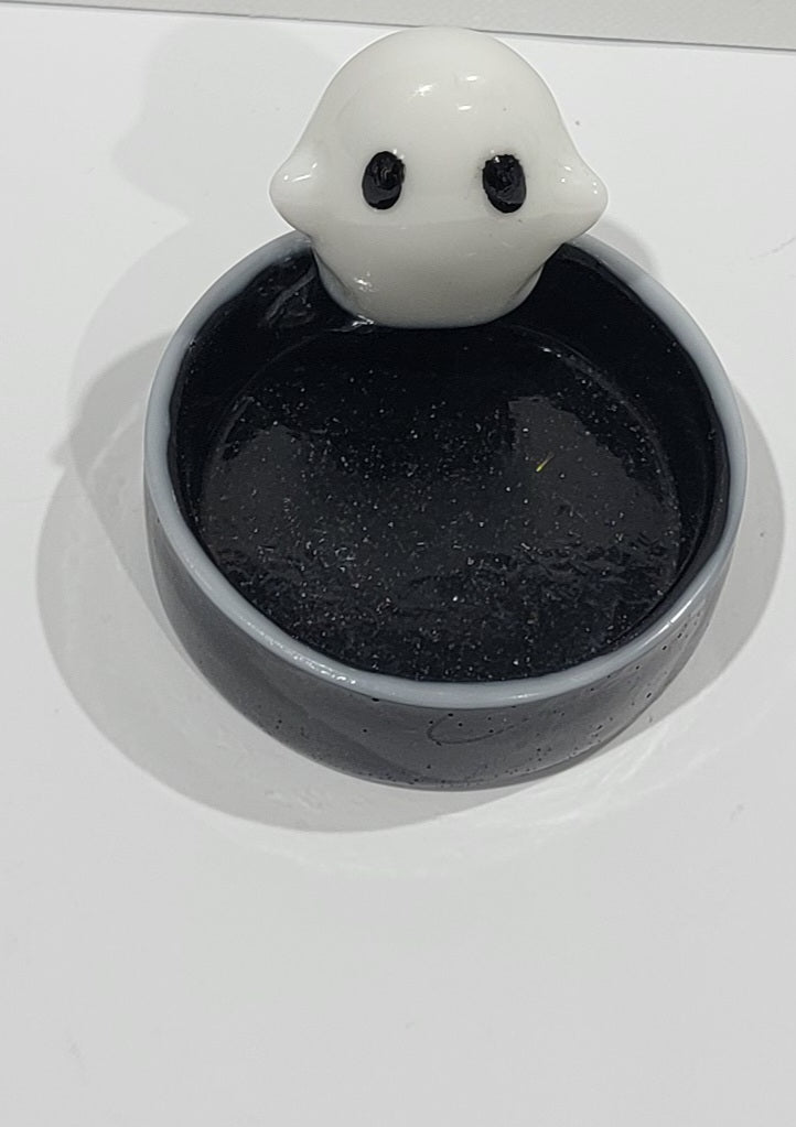 Ghost dish