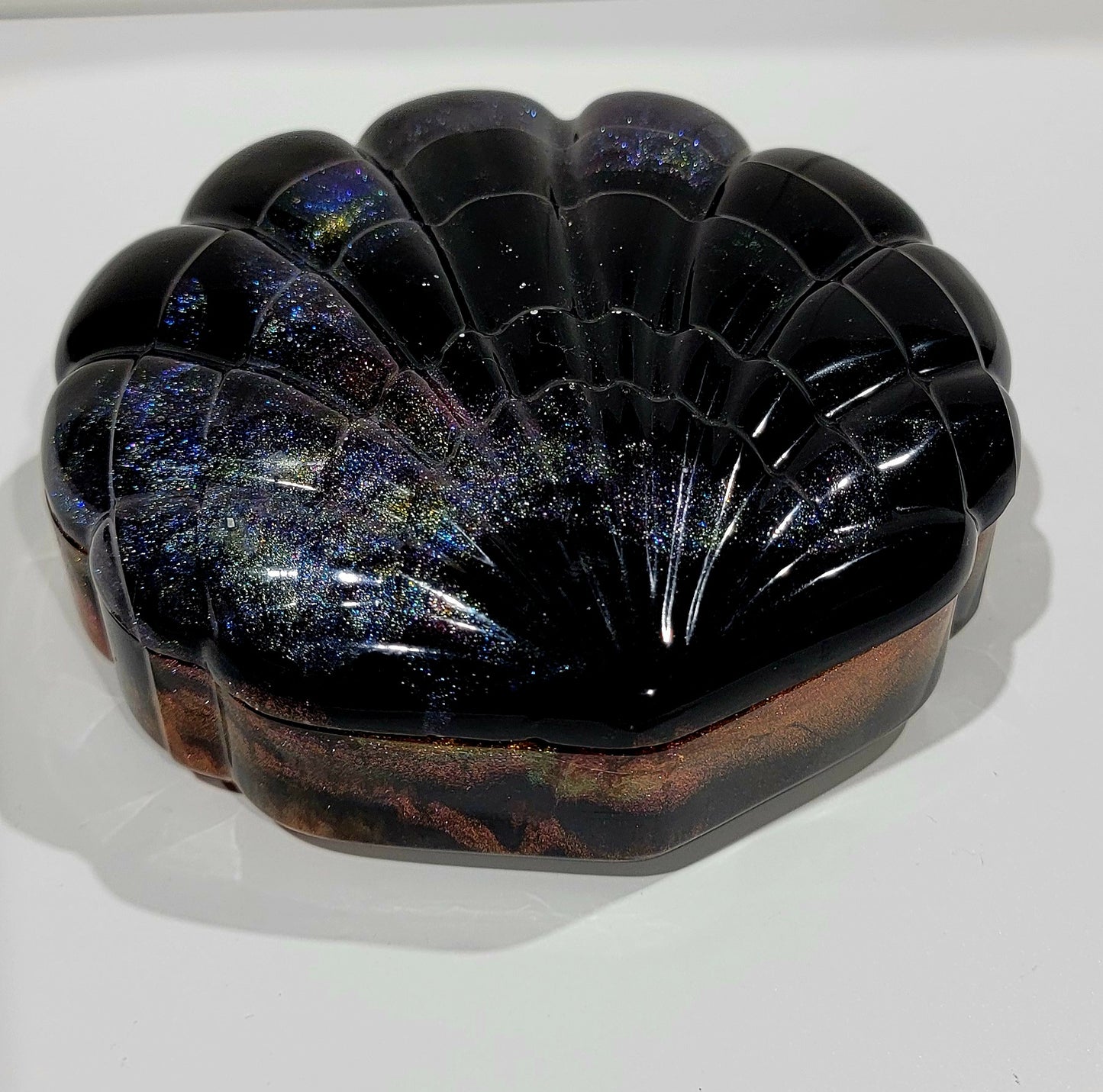 Black Multicolor Shell dish with lid