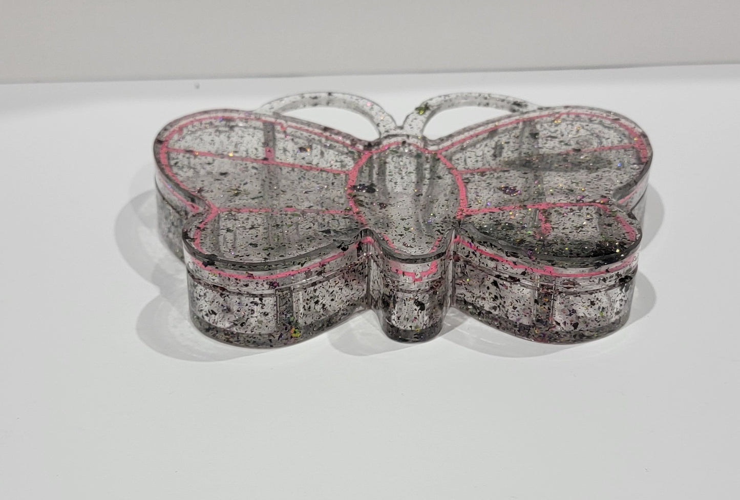 Butterfly Jewelry Holder Clear/pink