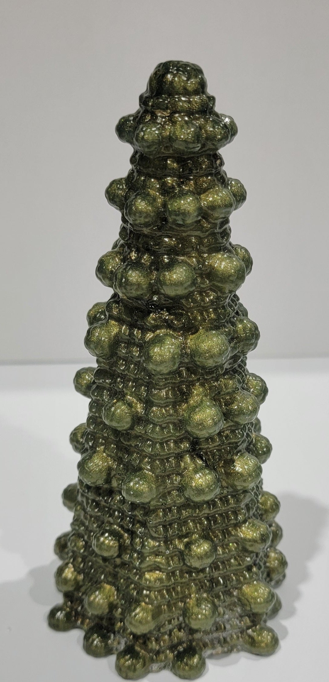 Christmas Tree Statue with Balls