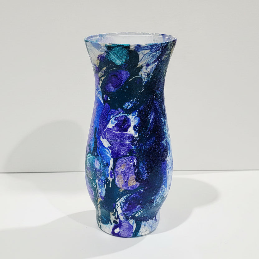 Hand‑Painted Multicolor Glass Vase – Artistic Urn Shape