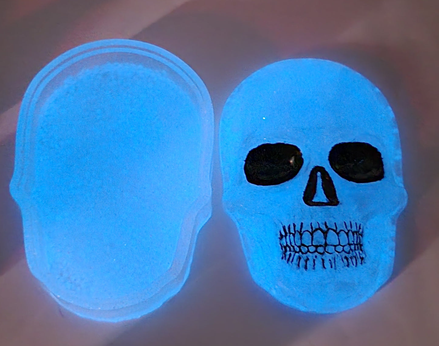 Glow in the dark Skull Dish