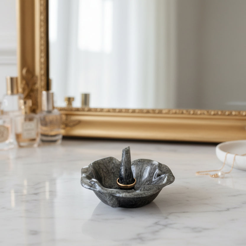 Smoky Gray Flower Ring Holder