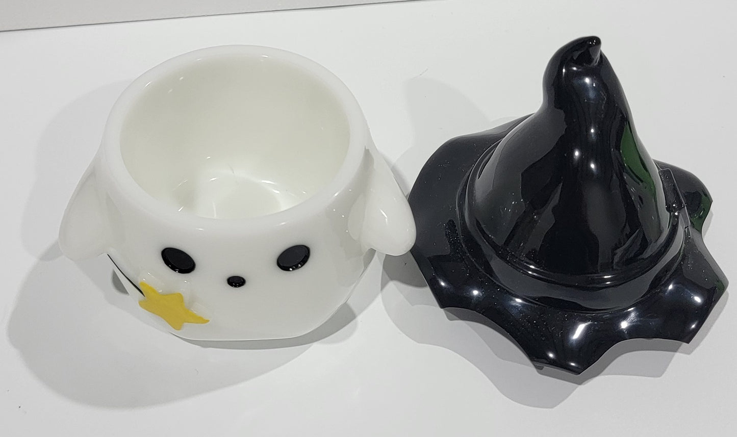 Ghost dish with wand and Hat