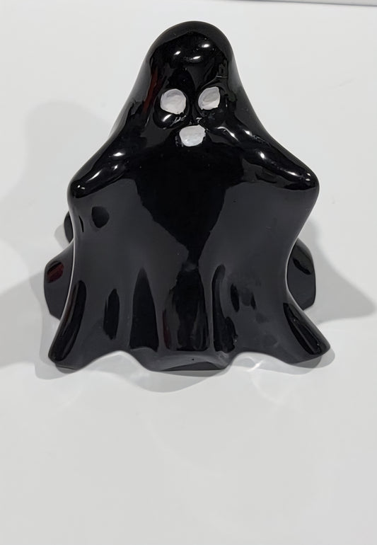 Ghost figurine black/white