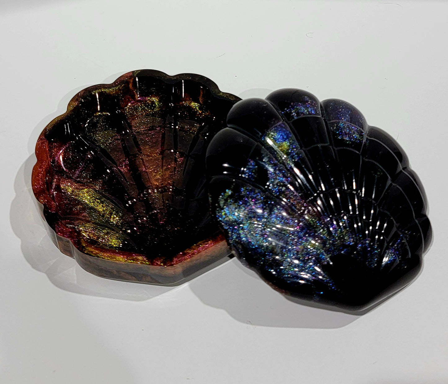 Black Multicolor Shell dish with lid