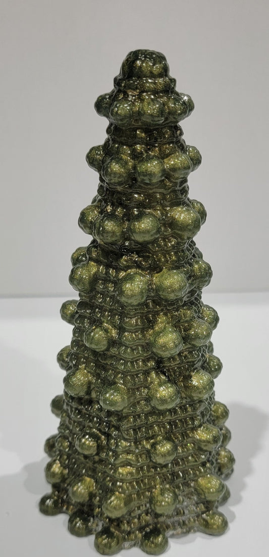 Christmas Tree Statue with Balls