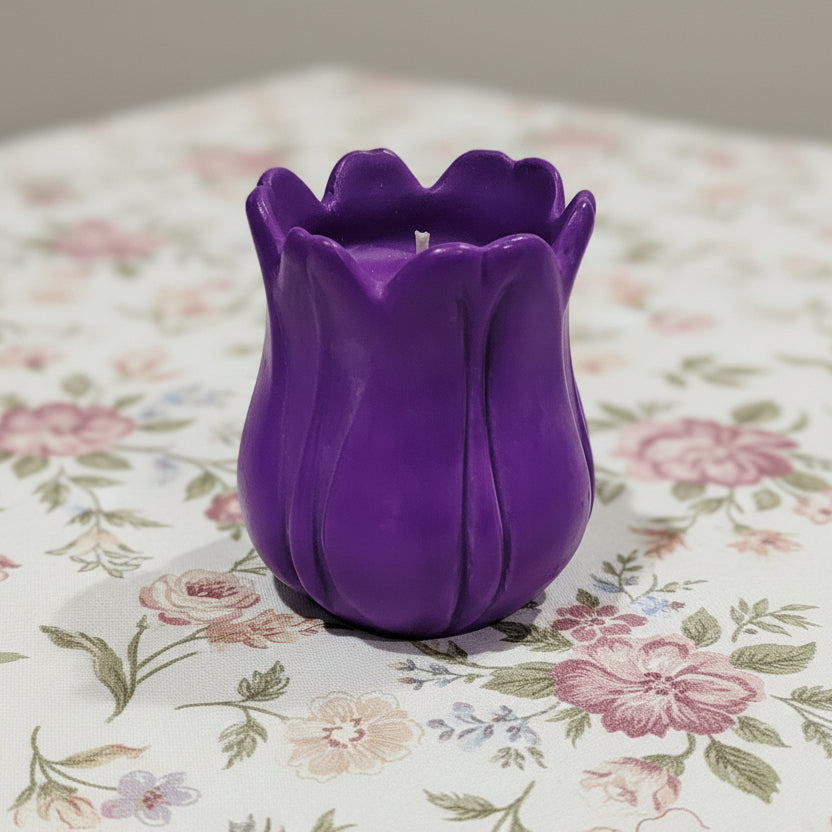 Purple Sculptural Tulip Candle – Decorative Floral Scent