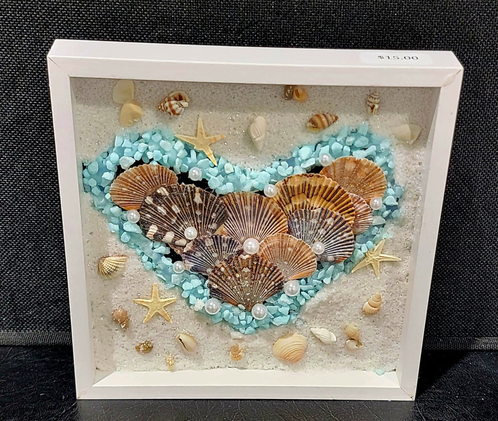 Heart‑Shaped Shell Artwork – Framed Coastal Accent