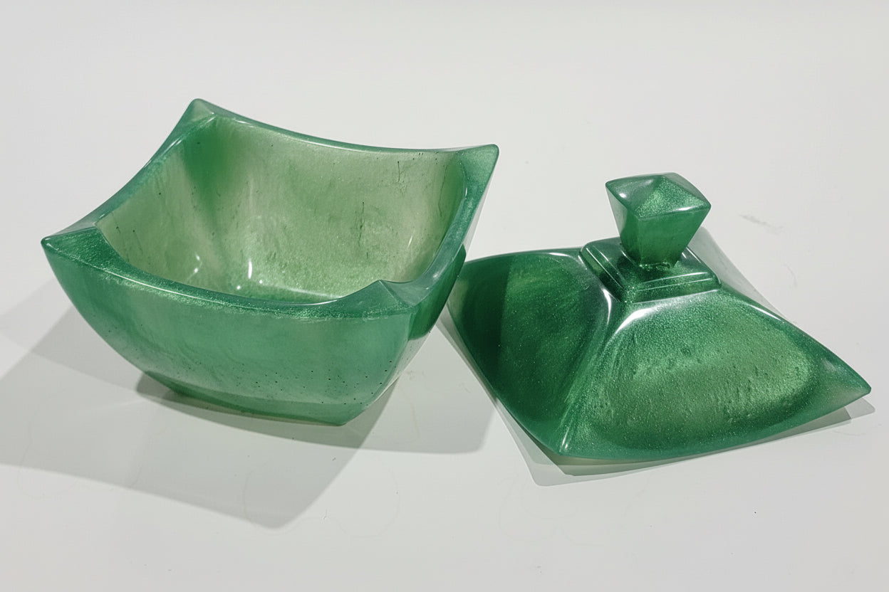 Elegant Green Jewelry Dish